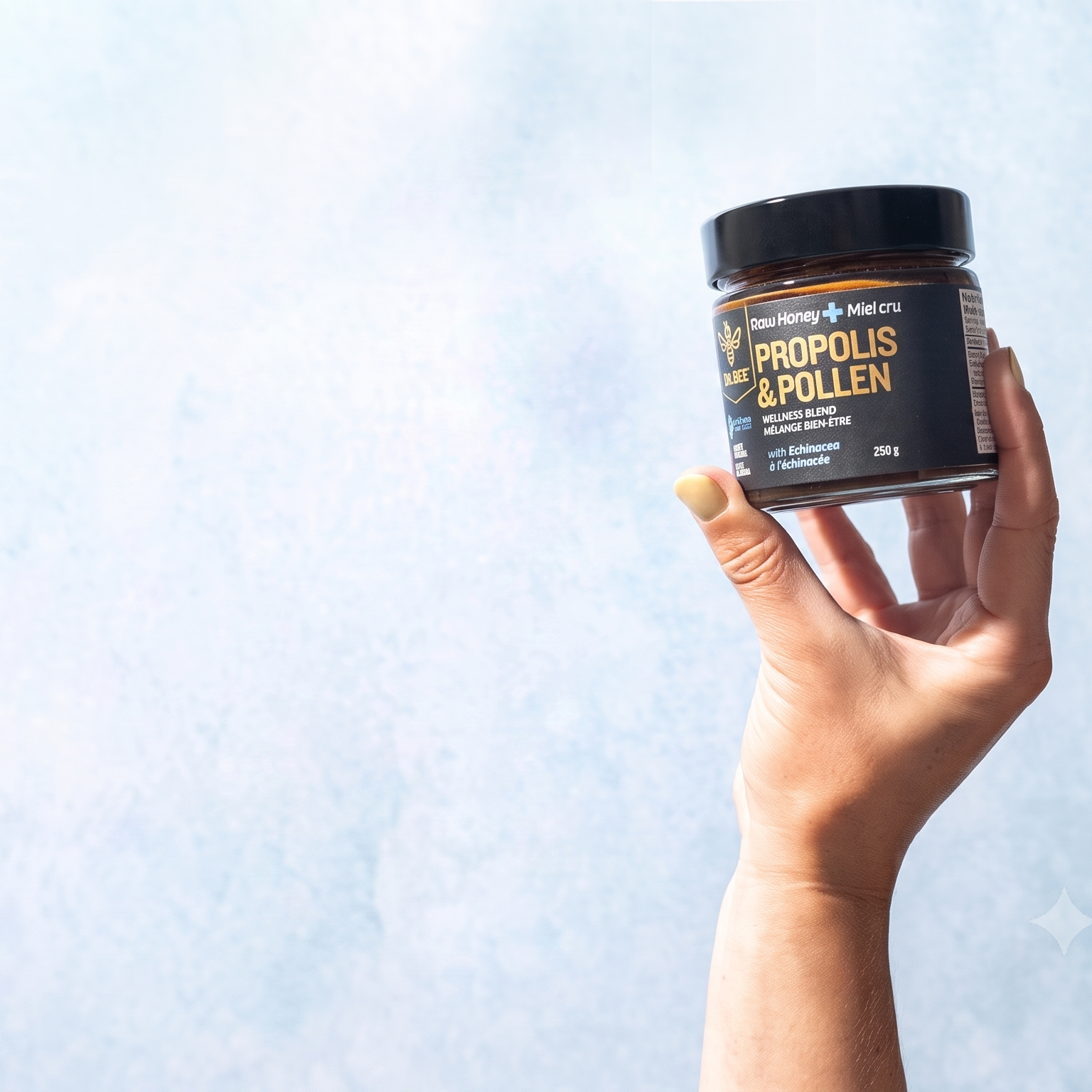 propolis_hand_f4961664-9740-4d20-a850-0297328b1c3e.png